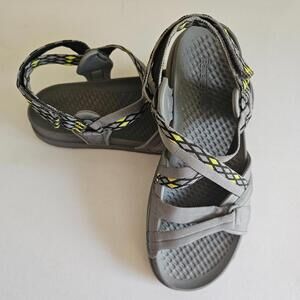 Bare traps Womens Size 9 Strappy Adjustable Sandal Gray Green Woven Sport CLEAN